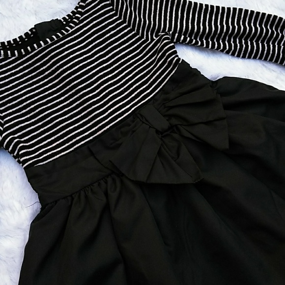12 MONTHS: BLACK AND WHITE DRESS W/ BOW - Picture 5 of 8